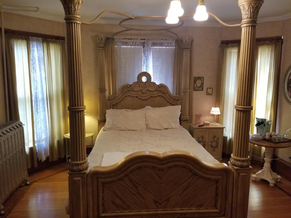 סו פולס Historic Victorian Inn מראה חיצוני תמונה