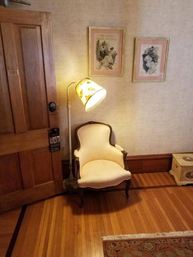 סו פולס Historic Victorian Inn מראה חיצוני תמונה