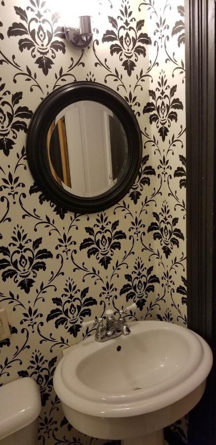 סו פולס Historic Victorian Inn מראה חיצוני תמונה