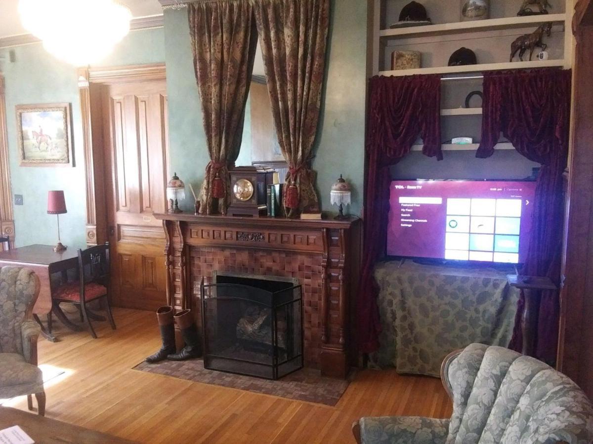 סו פולס Historic Victorian Inn מראה חיצוני תמונה