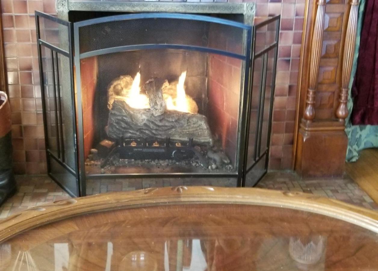 סו פולס Historic Victorian Inn מראה חיצוני תמונה